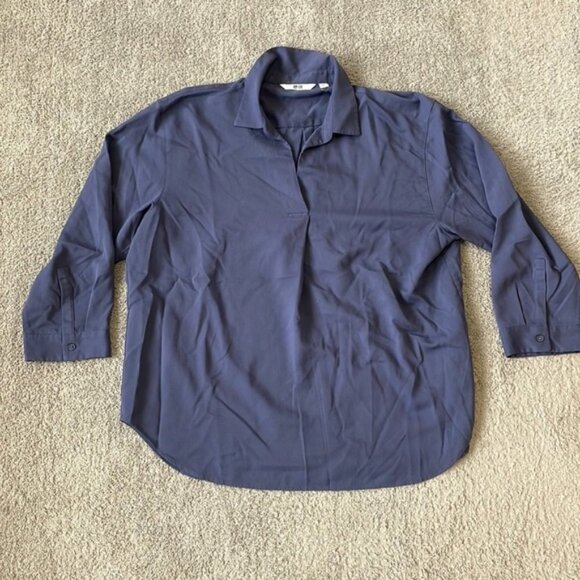 Uniqlo Tops - EC Uniqlo Rayon Long-sleeved V-Neck Blouse - Blue - Size L